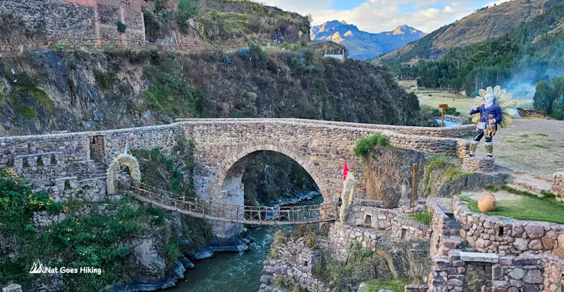 Colonial and Inca bridges in Checacupe