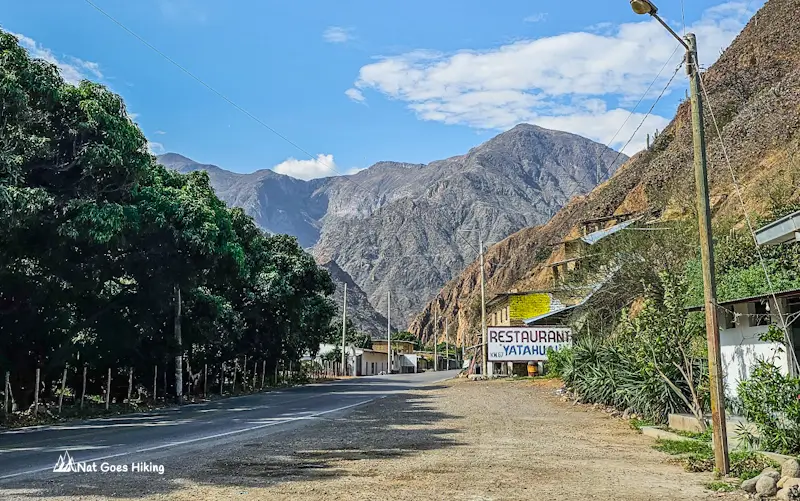 Trujillo to Cajamarca on Bus Stop for lunch